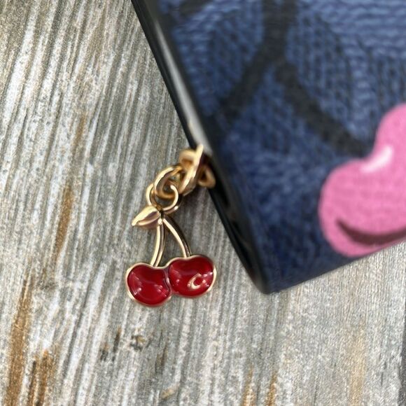 Coach Snap Wallet In Signature Canvas With Cherry Print & Cherry Charm Bag Purse - Picture 3 of 8